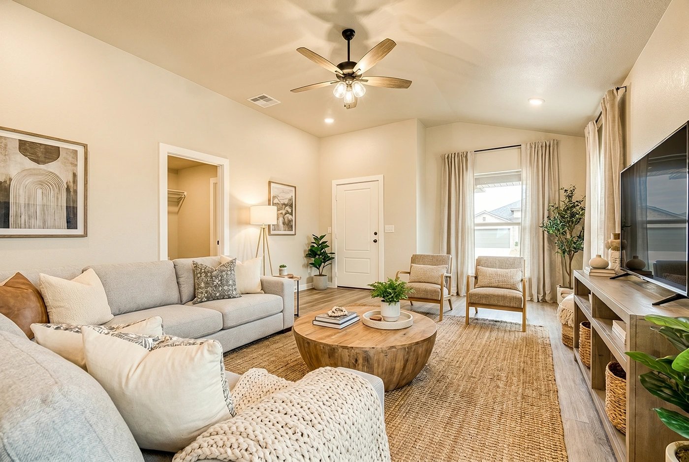 Living Room 4
