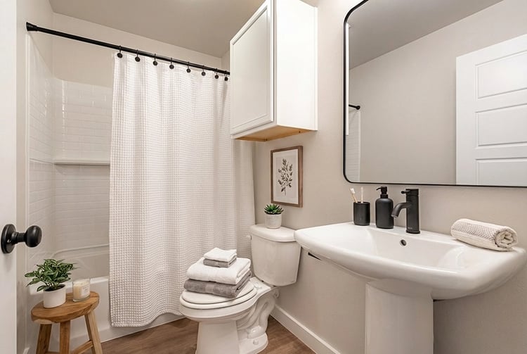 staged bathroom 1000