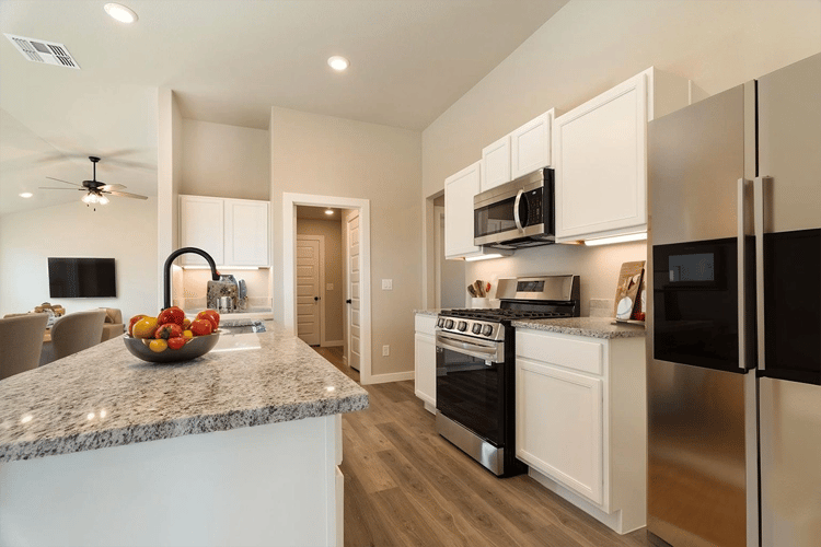 Kitchen (1)