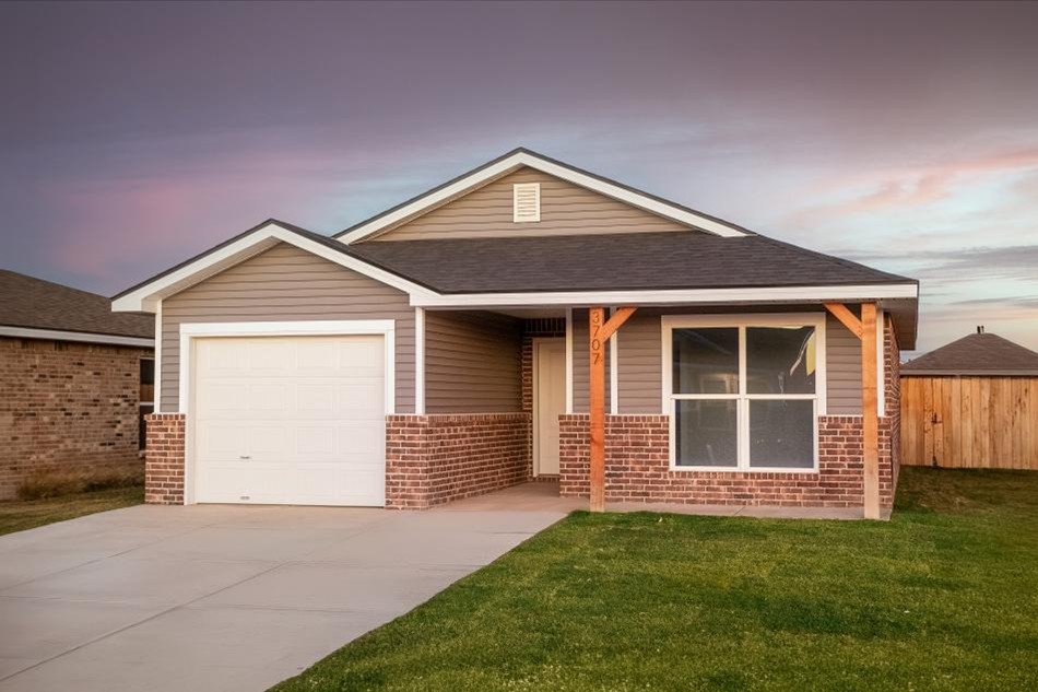 Cottage Comp Photo of a smaller home built by Betenbough Homes, West Texas' #1 home builder.