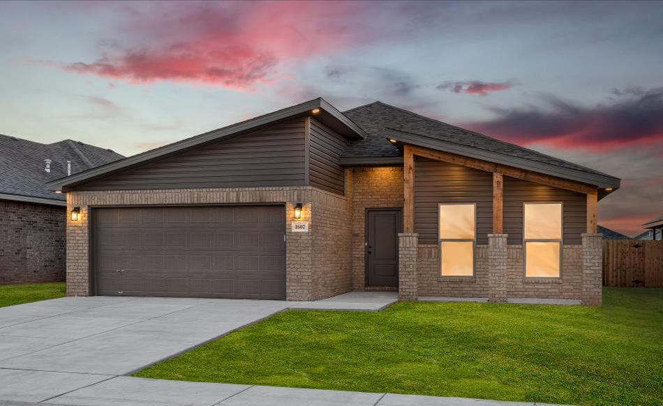 Exterior photo of Betenbough Homes' Jennifer floor plan.